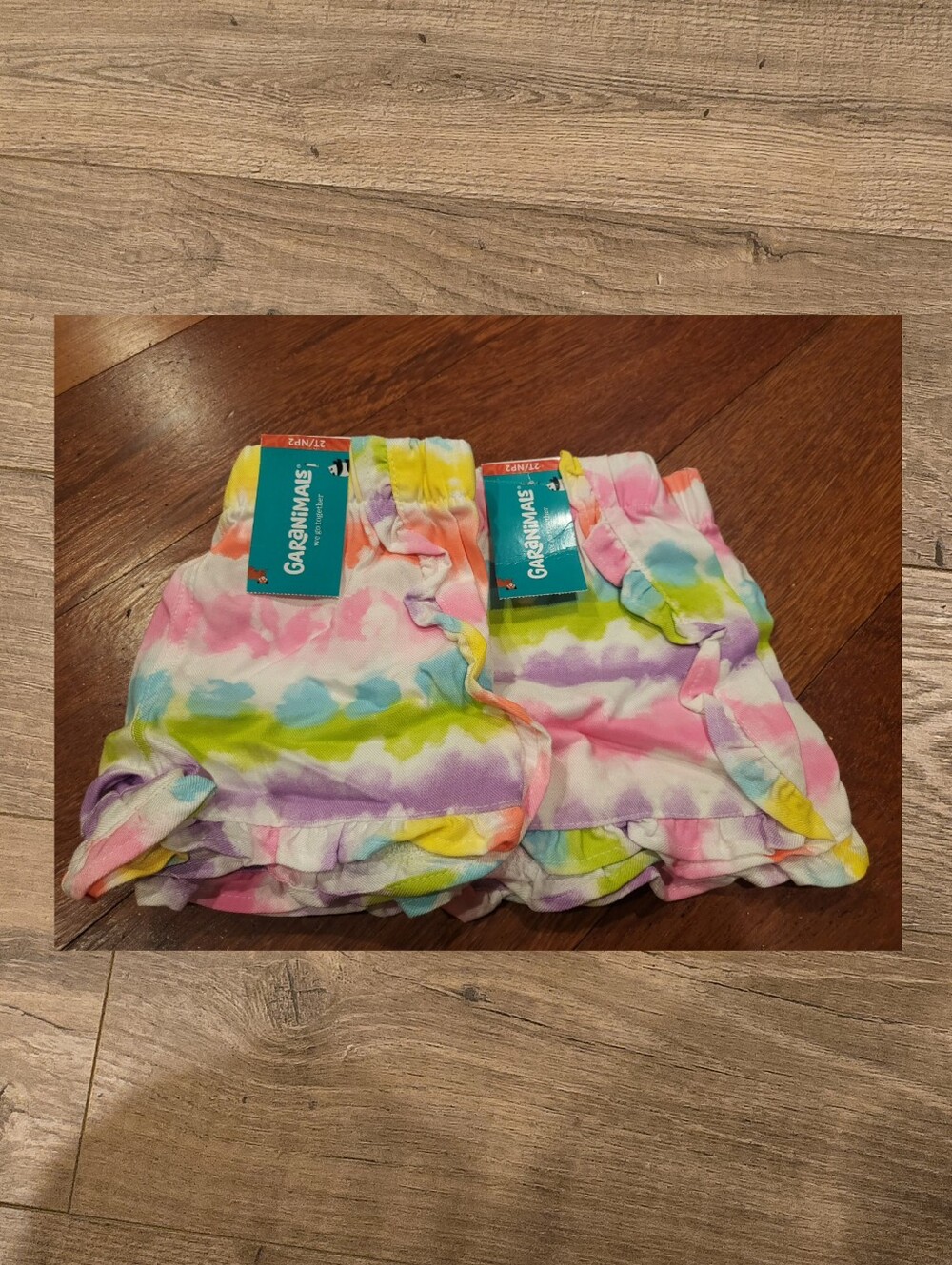 🌈 NWT Twins Toddler Girl Matching Boho Tie Dye Ruffle Shorts - 2T Set Of 2